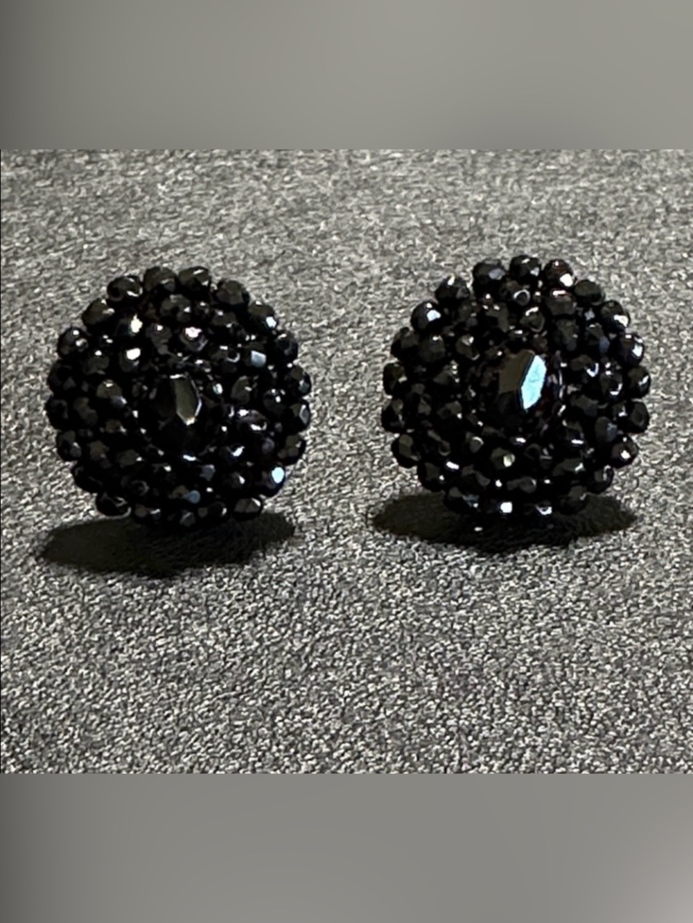 LC Lauren Conrad Black Faceted Glass Beaded Vintage Clip On Earrings